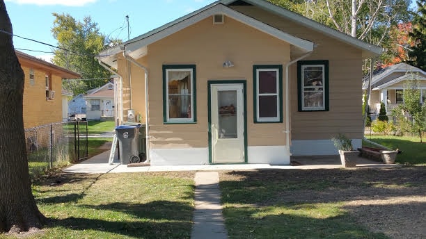 923 Walnut St, Waukegan, IL 60085 - photo 1