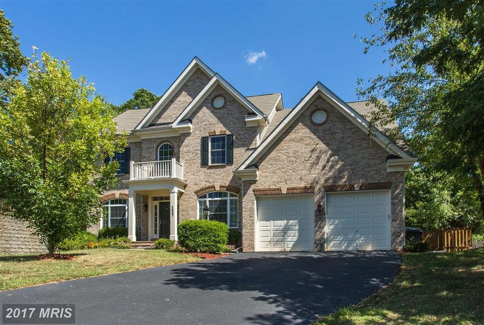 3807 Lacy Blvd, Falls Church, VA 22041 - photo 1