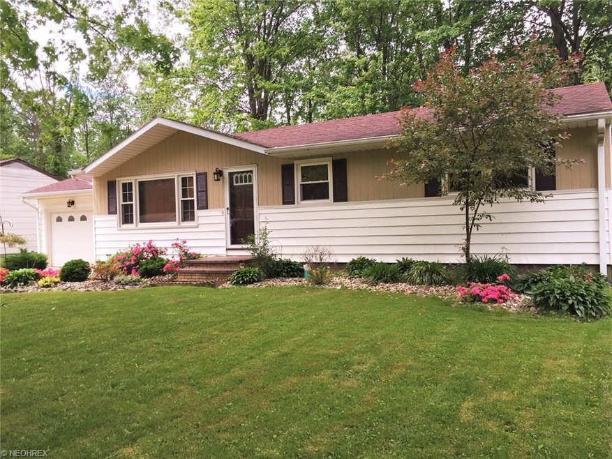 Vinyl and wood sided 3 bedroom ranch beautifully l