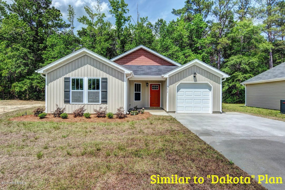 909 Linda Ln, Burgaw, NC 28425 - photo 1