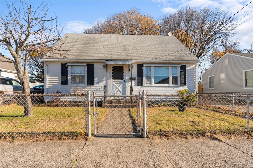 308 Rhode Island Ave, Pawtucket, RI 02860 - photo 1