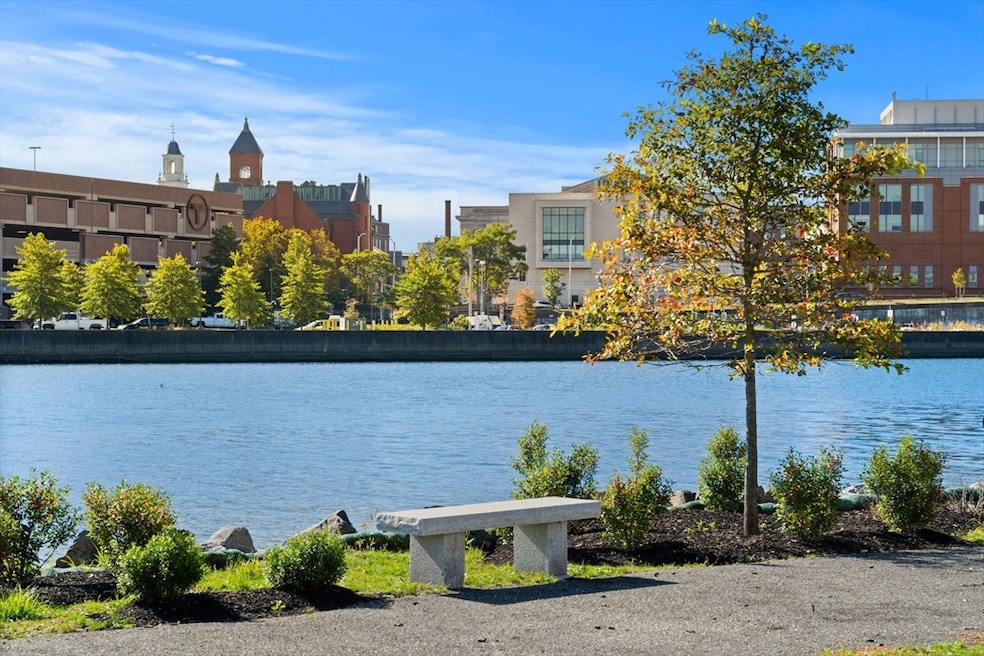 18 Franklin St unit 301, Salem, MA 01970 - photo 1