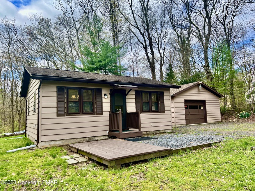 909 Upper Middle Creek Rd, Kunkletown, PA 18058 - photo 1