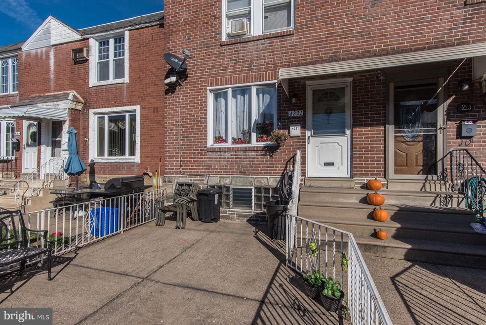 4221 Chippendale St, Philadelphia, PA 19136 - photo 1