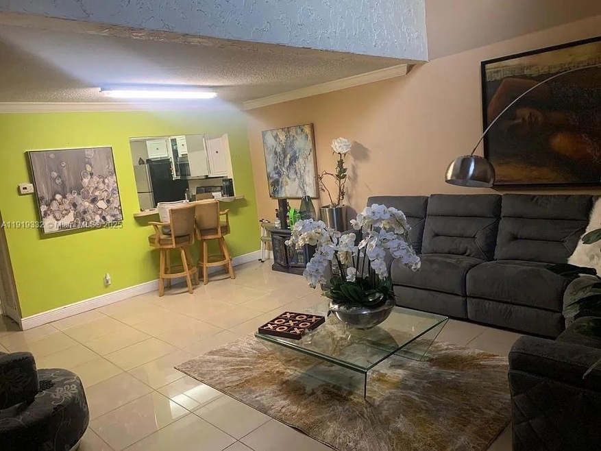 18051 NW 68th Ave unit L104, Hialeah, FL 33015 - photo 1