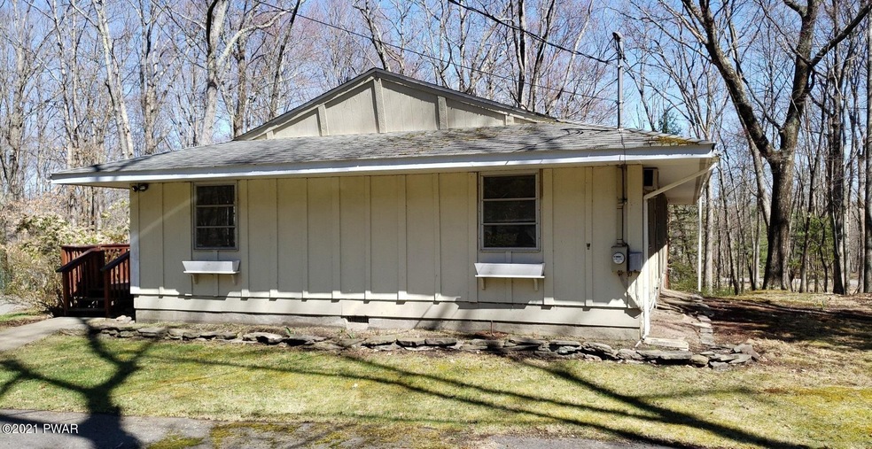 129 Basswood Dr, Hawley, PA 18428 - photo 1