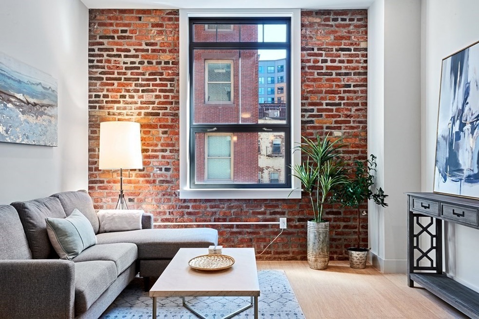 Forecaster 121 unit 302, Boston, MA 02114 - photo 1