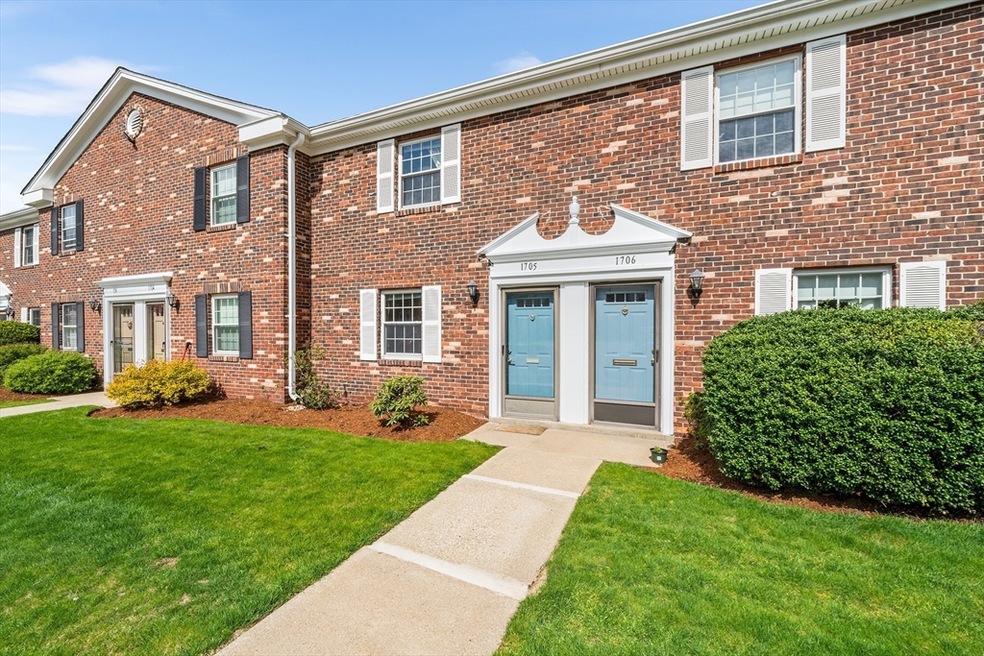 1705 Windsor Dr unit 1705, Framingham, MA 01701 - photo 1