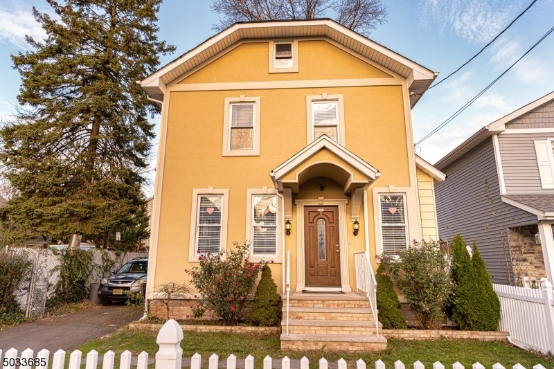 1107 Thompson Ave, Roselle, NJ 07203 - photo 1