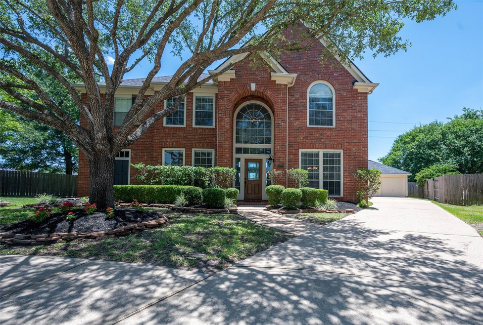 11703 Newlands Ct, Tomball, TX 77377 - photo 1
