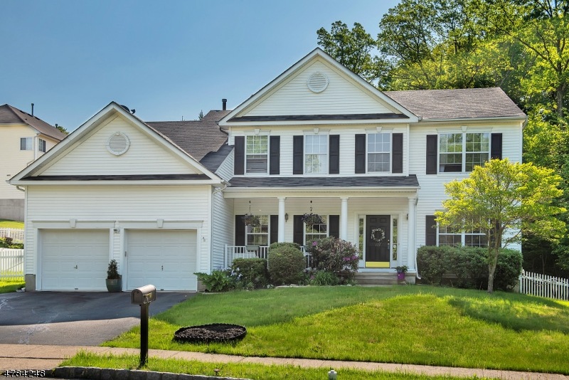 127 Aspen Ct, Lake Hopatcong, NJ 07849 - photo 1