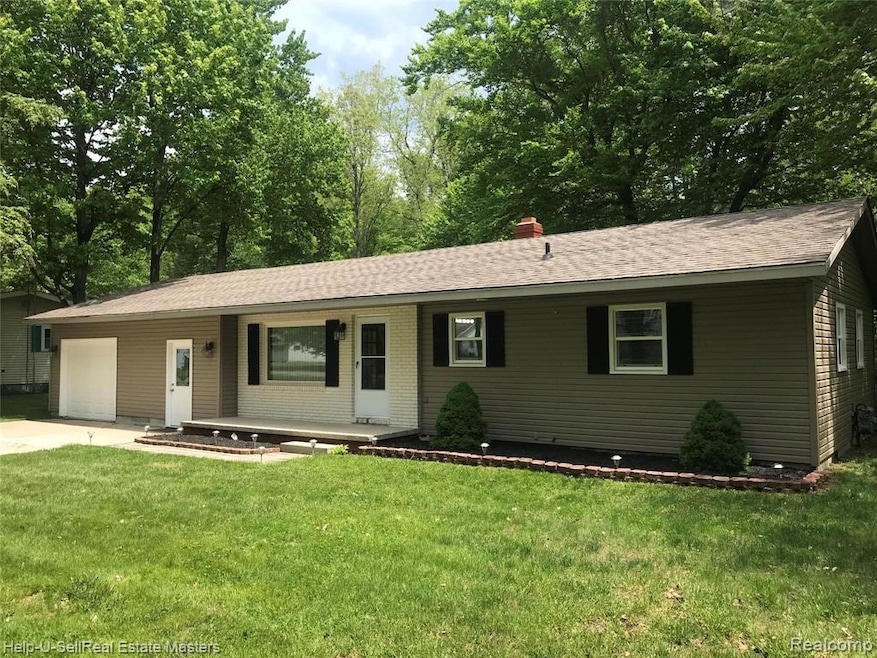 4881 Iroquois Trail, North Street, MI 48049 - photo 1