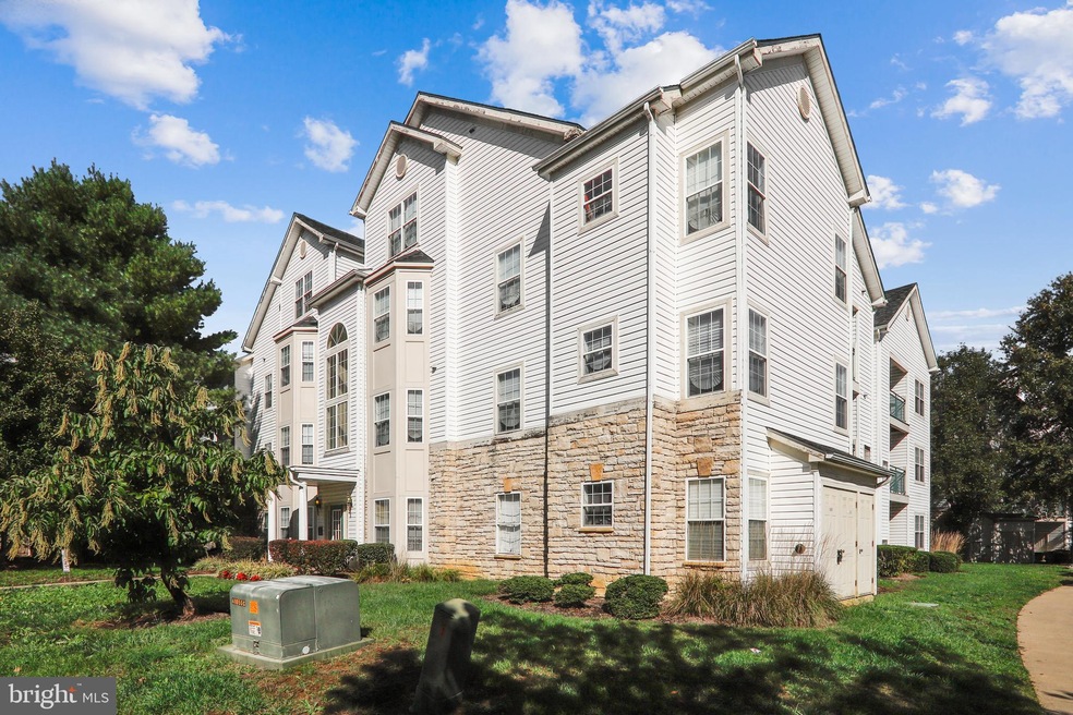 15608 Everglade Ln unit 204, Bowie, MD 20716 - photo 1