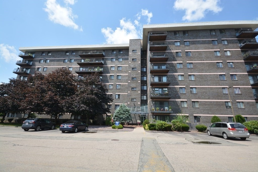 Quincy Towers unit 506, Quincy, MA 02169 - photo 1