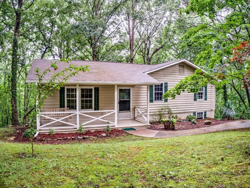 Welcome Home to 181 Settlement Rd