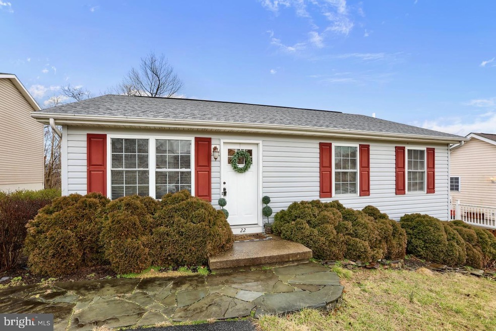 22 Planet Ct, Martinsburg, WV 25404 - photo 1