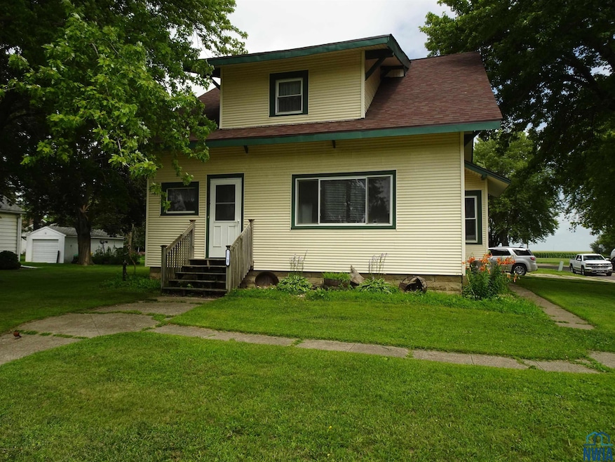 112 E 7th St, Sanborn, IA 51248 - photo 1