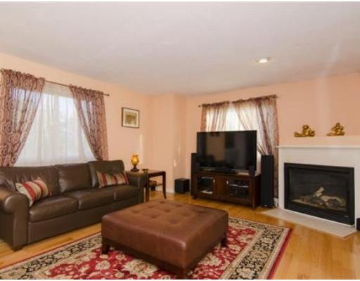 389 Captain Eames Cir unit 389, Ashland, MA 01721 - photo 1