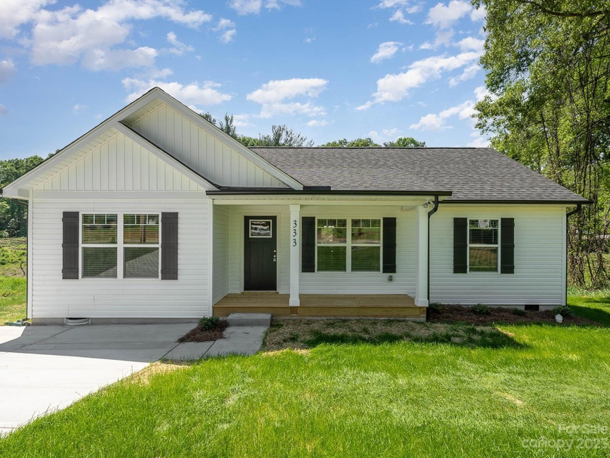 333 N Tradd St, Statesville, NC 28677 - photo 1