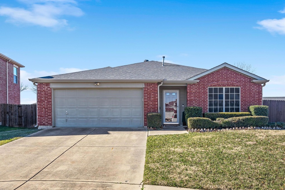 101 Hideaway Ct, Wylie, TX 75098 - photo 1