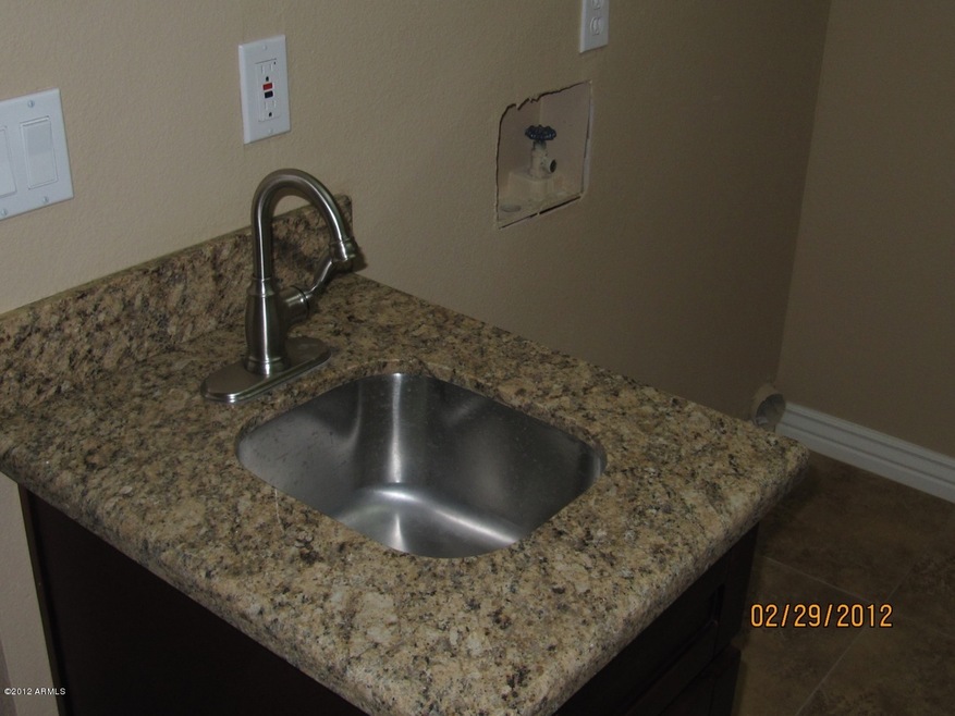 9026 N 14th Place, Phoenix, AZ 85020 - photo 1