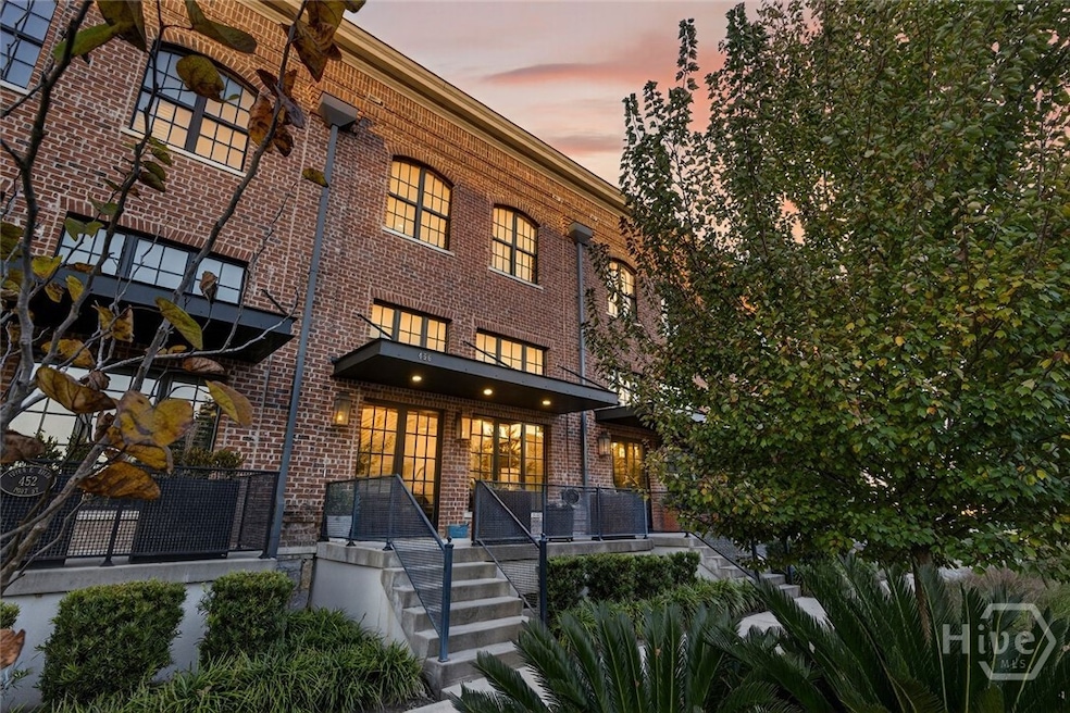 456 Port St, Savannah, GA 31401 - photo 1