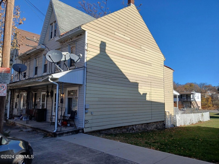 613 N 2nd St, Shamokin, PA 17872 - photo 1