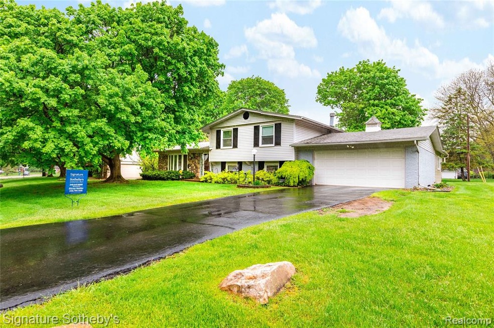 6814 Pine Eagle Lane, West Bloomfield (1 of 30).jp