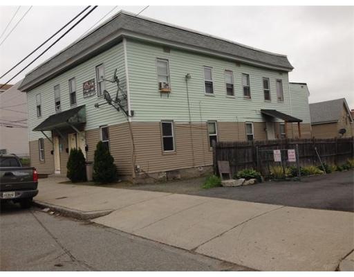 915 Middlesex St, Lowell, MA 01851 - photo 1