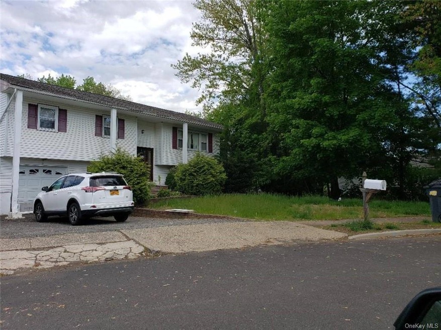 6 Eakman Dr, Garnerville, NY 10923 - photo 1