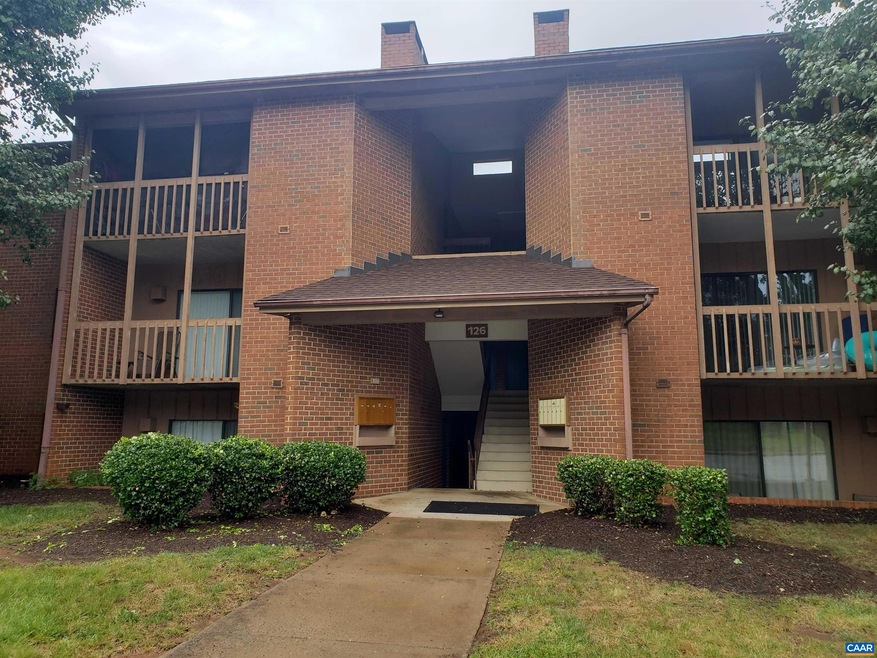 126 Turtle Creek Rd unit 11, Charlottesville, VA 22901 - photo 1
