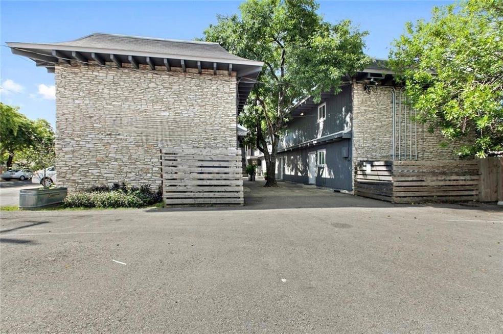 2301 Ohlen Rd unit 213, Austin, TX 78757 - photo 1
