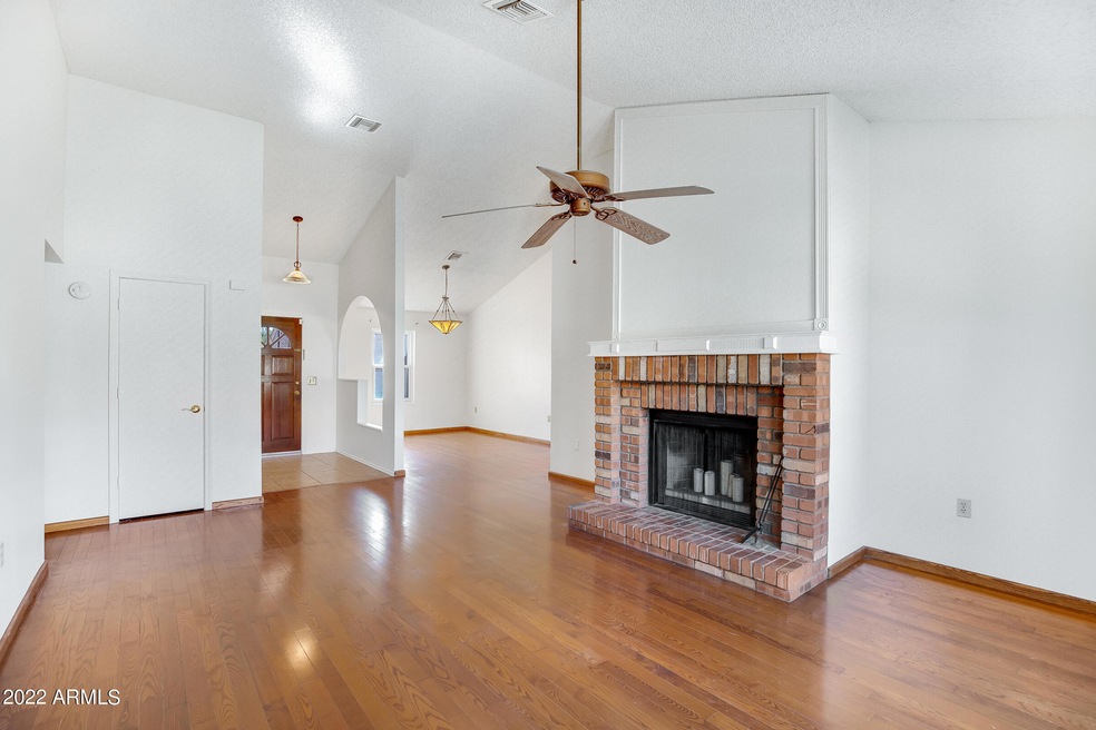 1238 E Campbell Ave-6