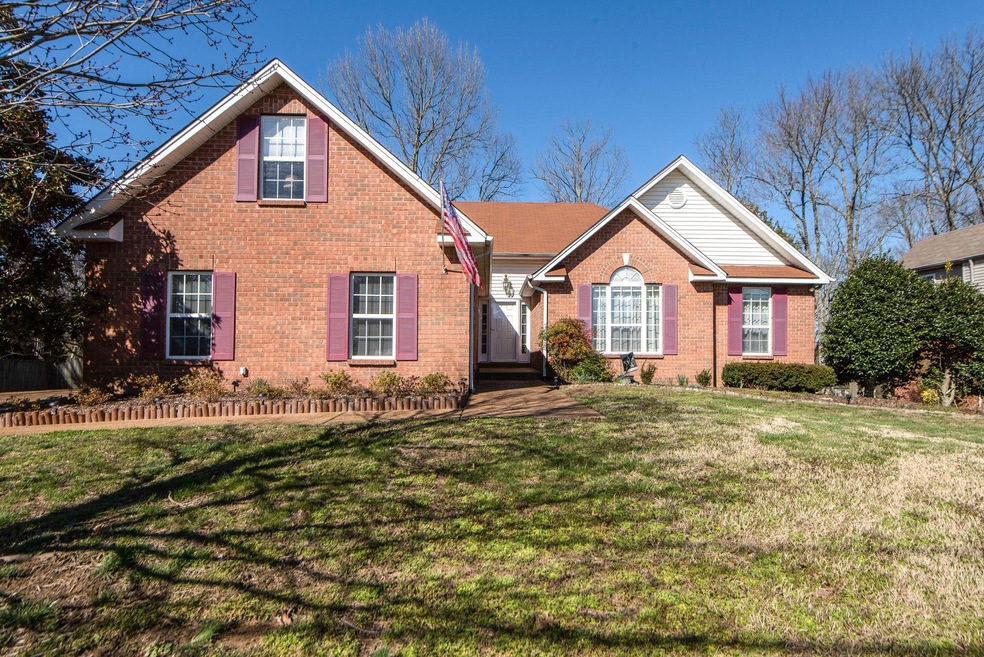 Welcome to 627 Mer Rouge Dr, Nolensville TN 37135