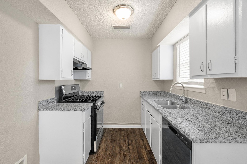 1440 Melanie Ln, Mesquite, TX 75149 - photo 1