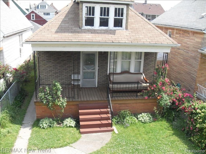 2632 casmere hamtramck