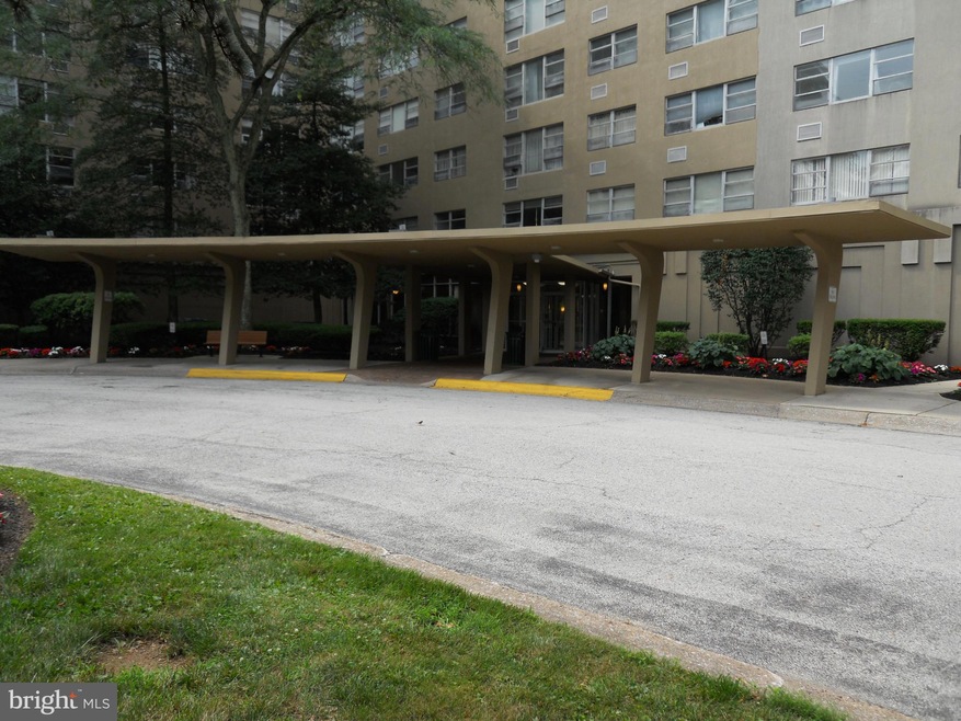 Radnor House unit 812, Bryn Mawr, PA 19010 - photo 1