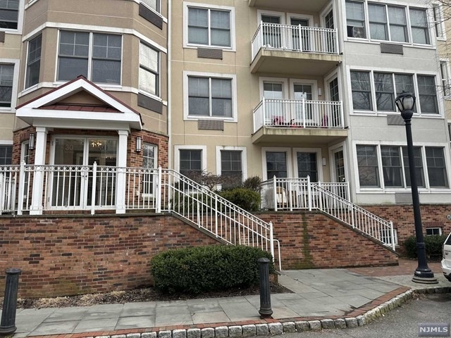 30 Constitution Way unit 104, Jersey City, NJ 07305 - photo 1