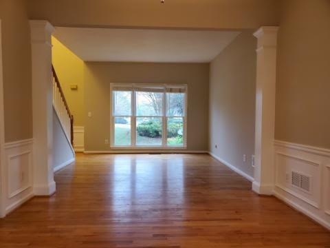 10655 Glenbarr Dr, Duluth, GA 30097 - photo 1