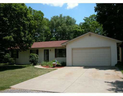 53666 Maplehurst St, South Bend, IN 46637 - photo 1