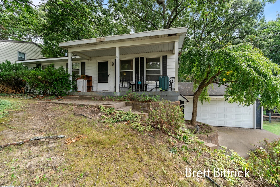 Pending $245,000 • Co-Listing Agent
