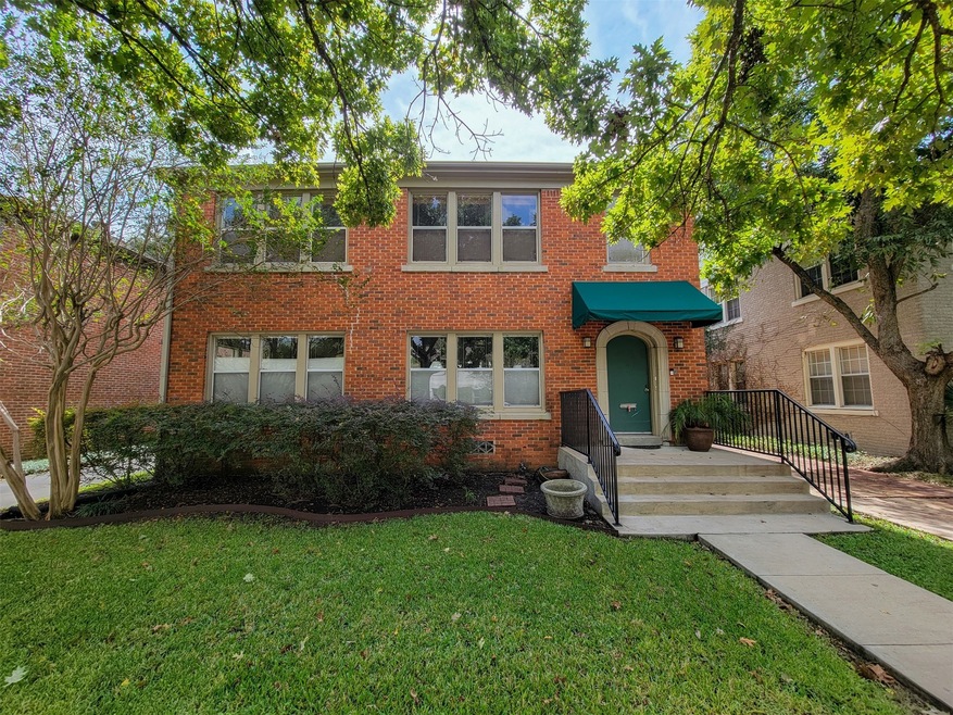 1753 Branard St unit B, Houston, TX 77098 - photo 1