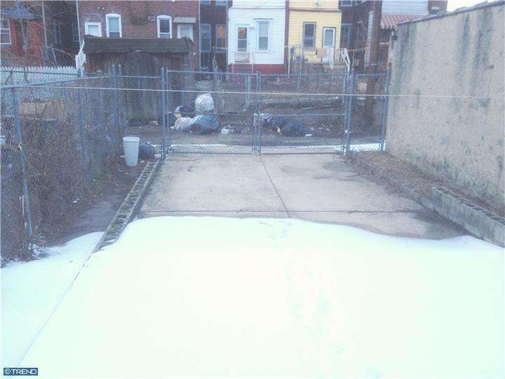 839 Sylvan St, Camden, NJ 08104 - photo 1