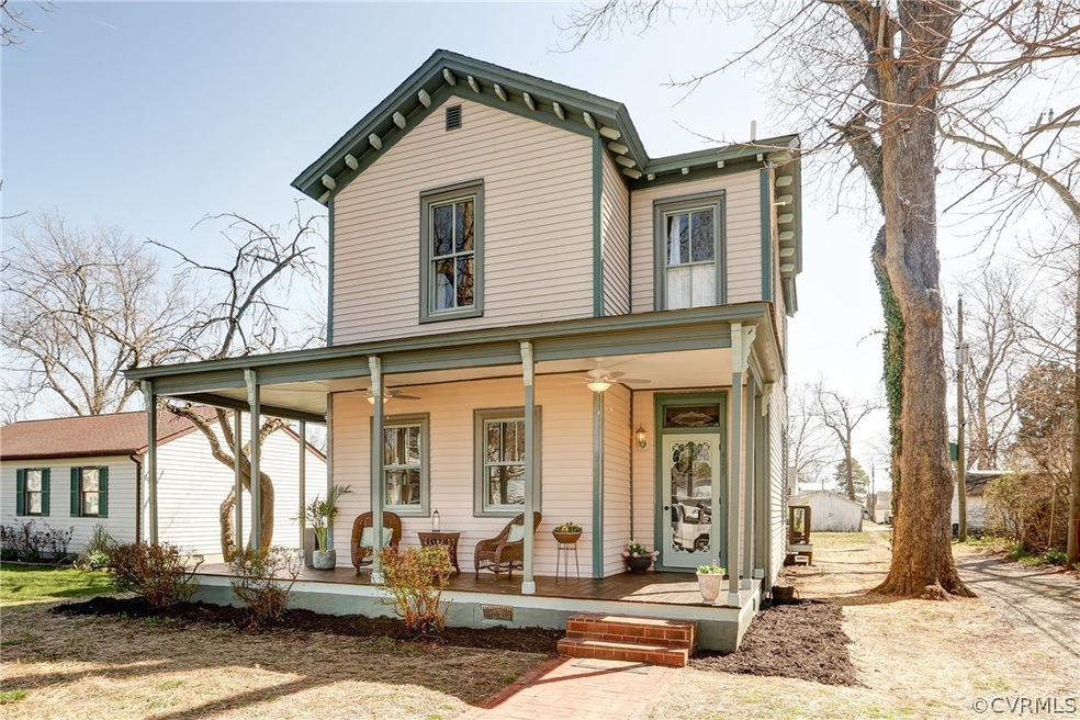 418 4th St, West Point, VA 23181 - photo 1