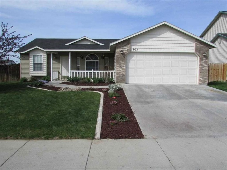 932 W Oakmont Ave, Nampa, ID 83686 - photo 1