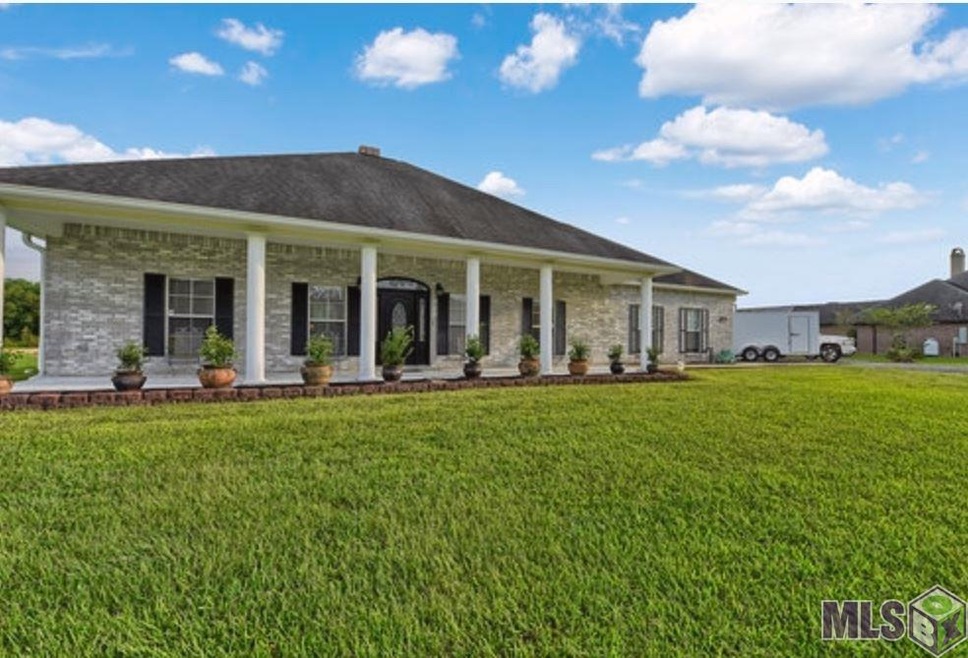 49123 Highway 22, Saint Amant, LA 70774 - photo 1