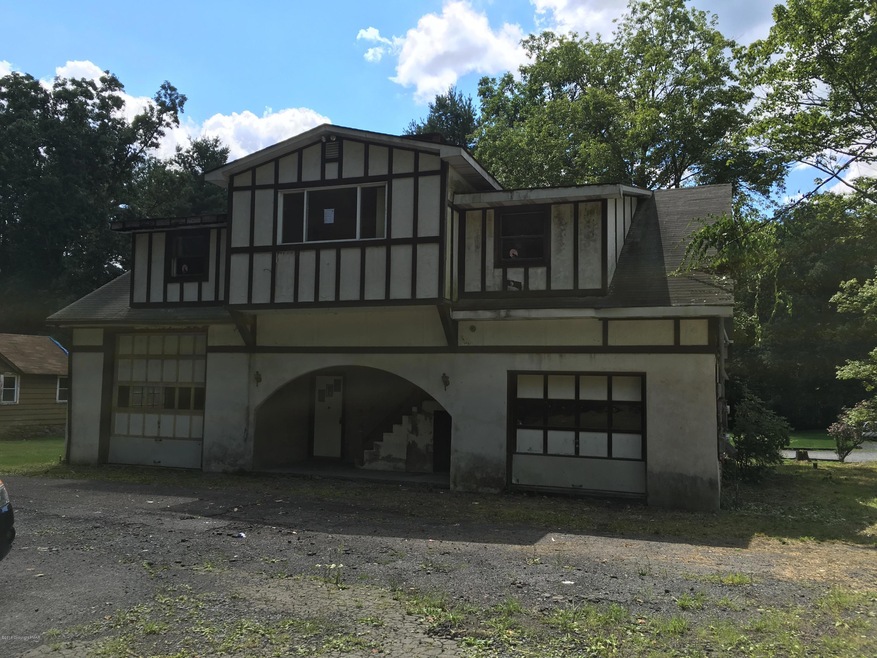 2138 Willard Rd, Canadensis, PA 18325 - photo 1