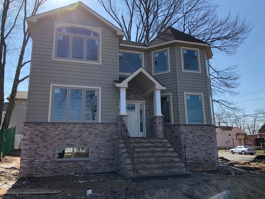 220 Kemball Ave, Staten Island, NY 10314 - photo 1