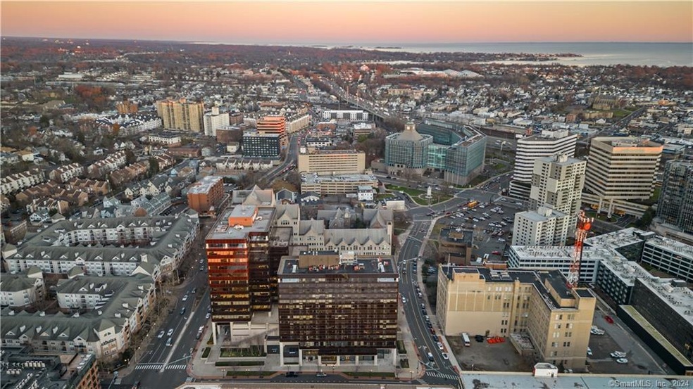 The Biltmore unit 704, Stamford, CT 06901 - photo 1