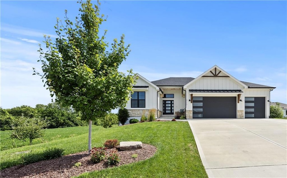 17117 W 197th St, Spring Hill, KS 66083 - photo 1